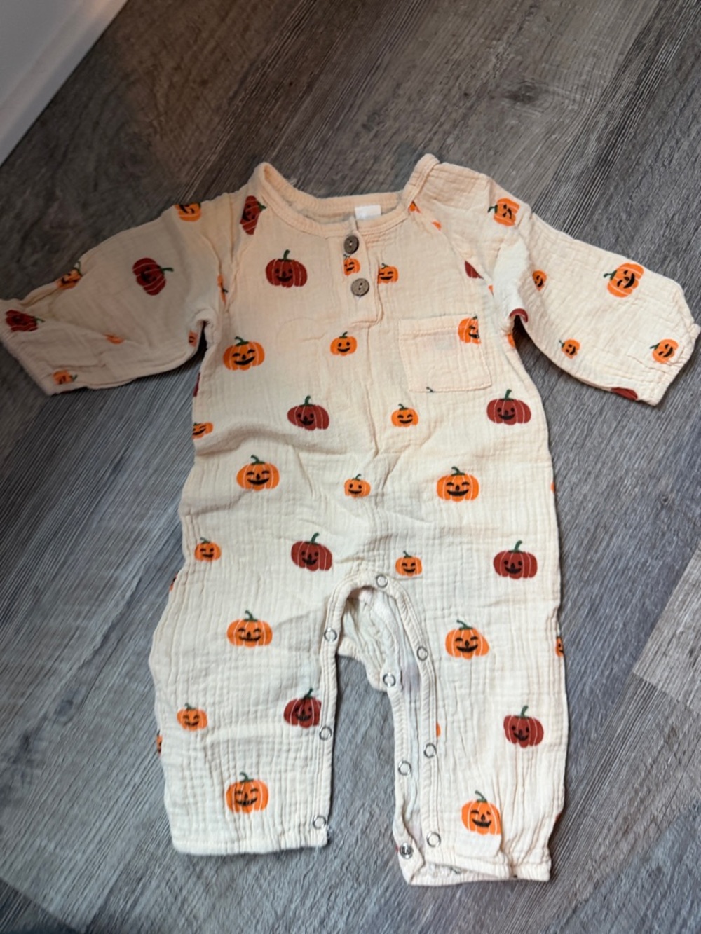 Cream Pumpkin-Print Baby One-Piece Romper